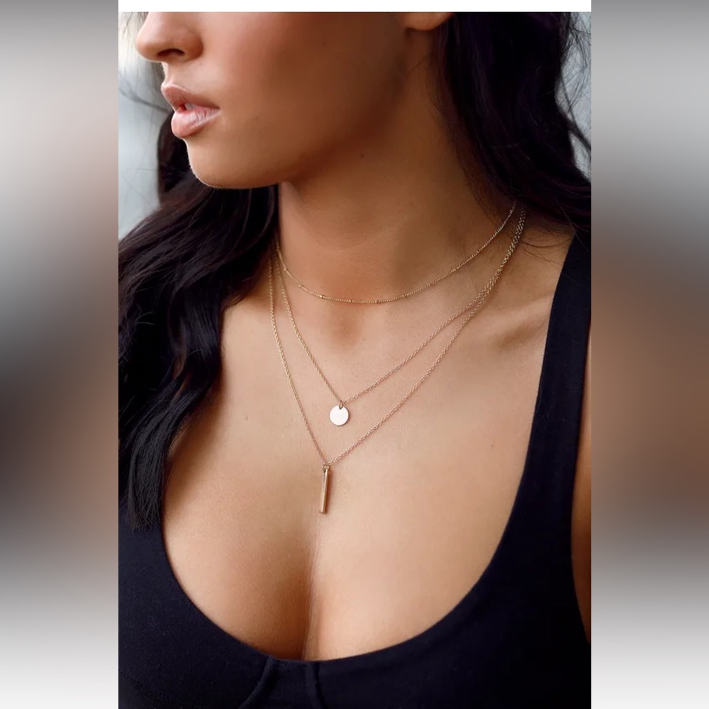 NWOT Lulu’s Perfect Trio Gold Layered Necklace